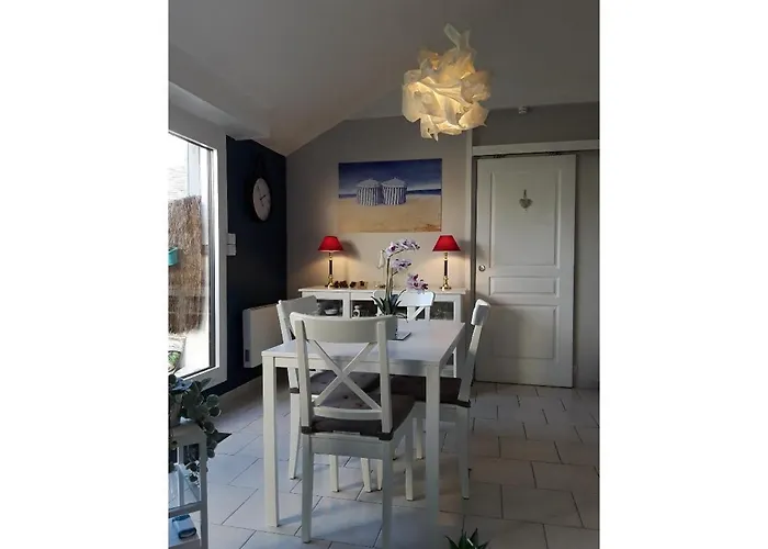 Parenthese Bleue A Cabourg