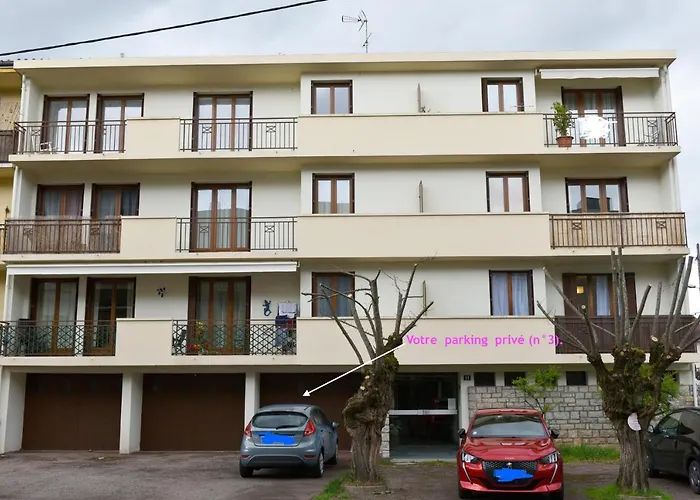 Confortable T2 Avec Parking Prive Au Centre De Brive