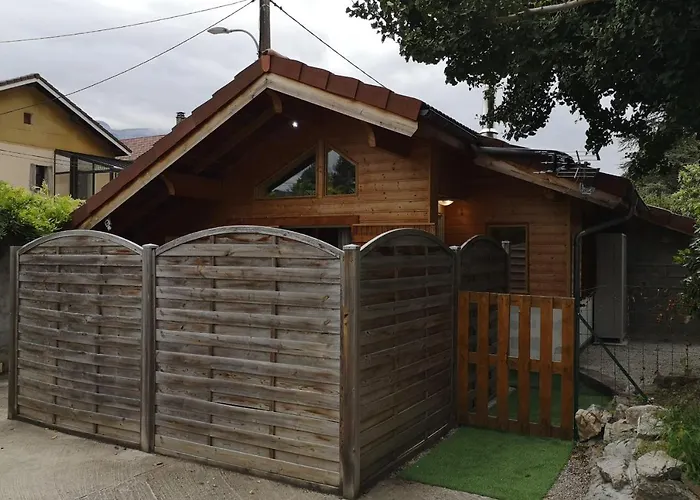 #M1 La maisonnette des 3 ponts Terrace