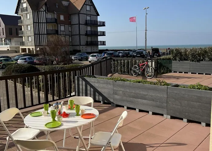 Appartement 3 pièces avec terrasses et vue mer - Parking inclus - FR-1-487-349