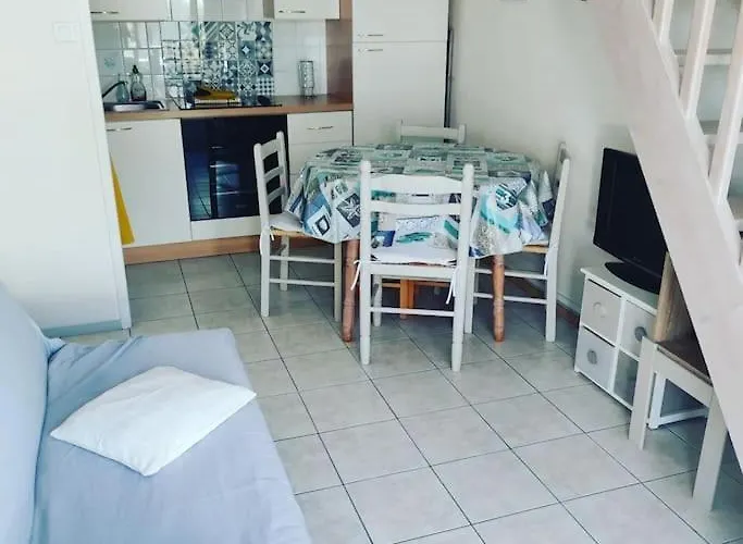 Jolie Maison A Proximite De La Mer