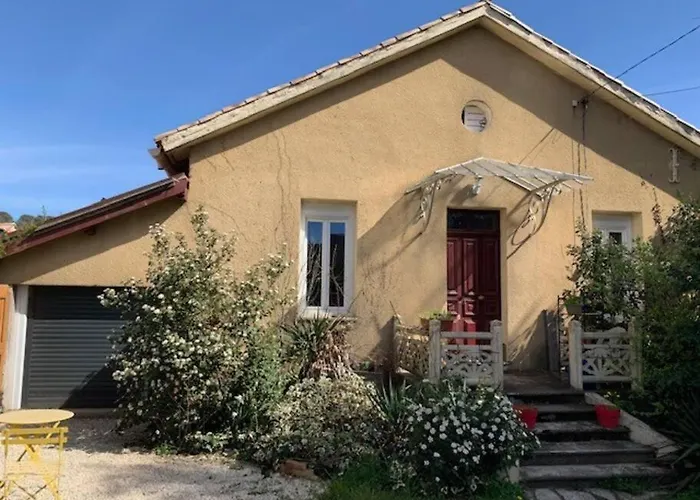 Villa Marguerite, Maison De Ville A La Campagne