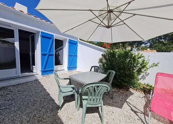 Les Maraichines Piscine Collective