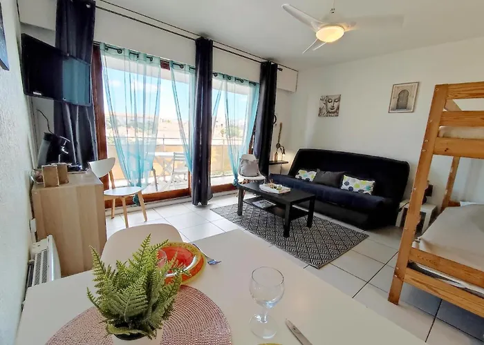 Appartement Calme Avec Parking - 206 -