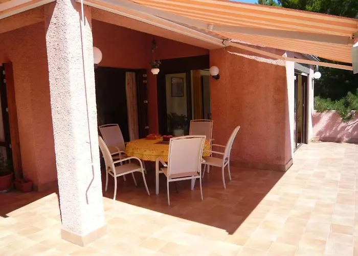 Chambres D'Hote L'Amandiere A Cucugnan