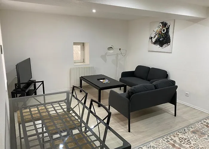 Appartement 2ème étage 42m2 hyper centre ville / parking gratuit