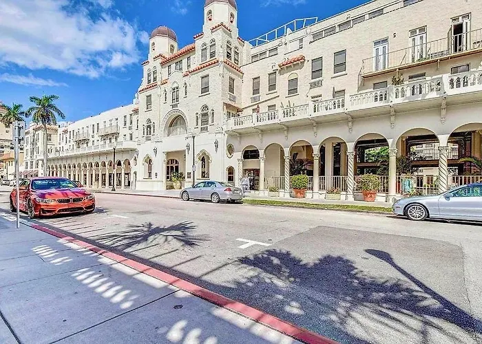 King Bed Mermaid Suite - Heart Of Palm Beach, Free Parking Included