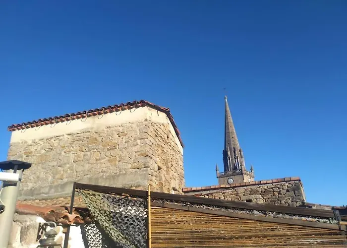 Les Vans Maison Centre Village Avec Belle Terrasse