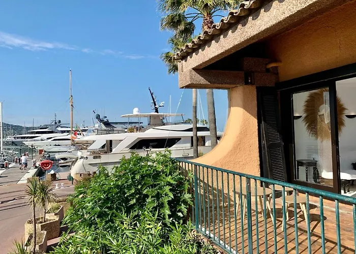 Marinesappartement-Yachts View, 100M Beach, Fiber Wifi High Speed