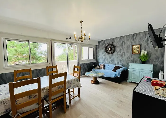 Appartement pinède et océan
