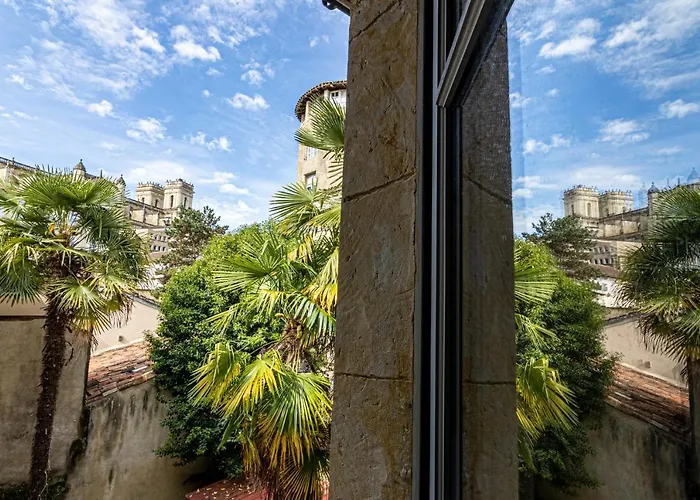 Superbe appartement, situé au cœur de la ville.