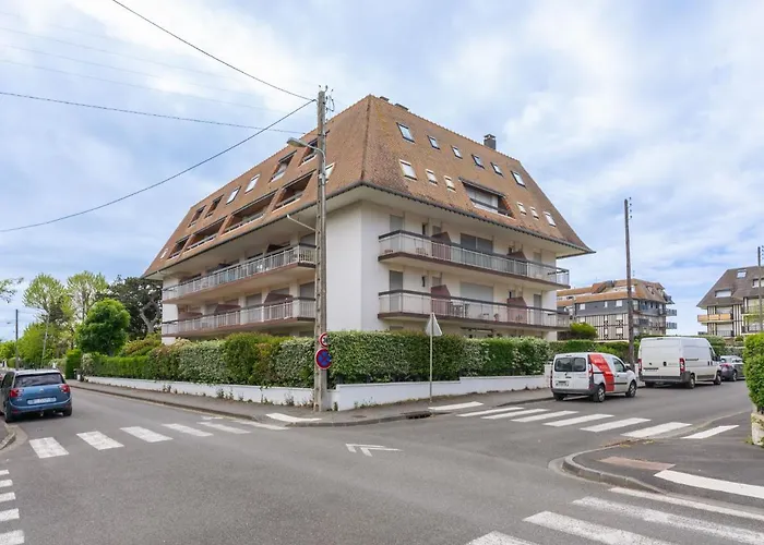 Apartment Les Cormorans By Interhome