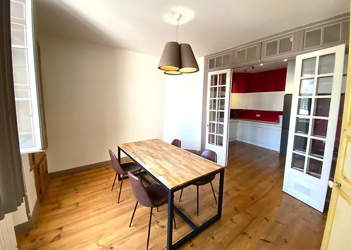 FLOYDROOM'S Pau chambre hôtes standing dans appartement partagé proche château