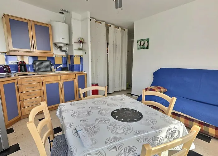Studio 200 M From The Beach
