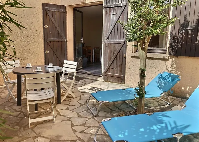 300M De La Plage - Petit Pavillon Avec Terrasse