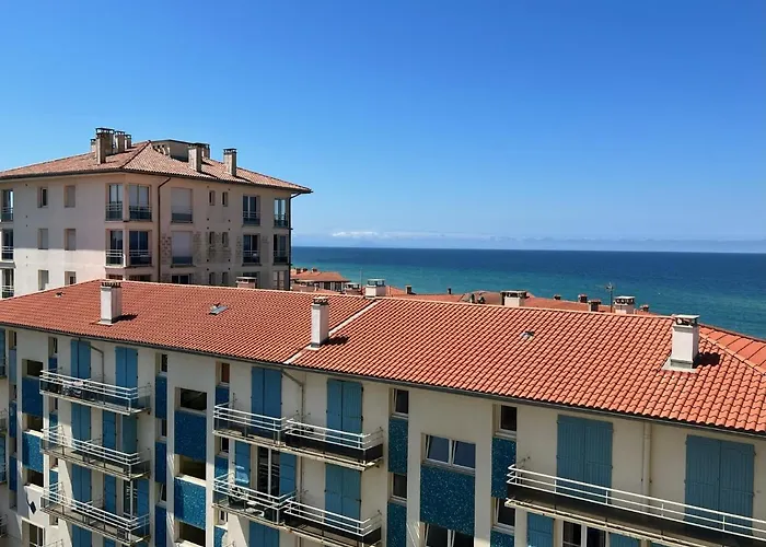 Vue de l'Océan à la forêt, la plage à vos pieds