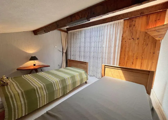 Appartement 2 Pieces Avec Mezzanine, Terrasse Et Parking, A 500M De La Plage - Frejus - Fr-1-226A-42