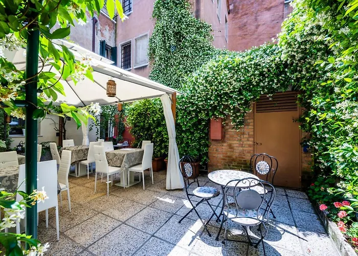 Hôtel pour familles: Hotel Apostoli Garden