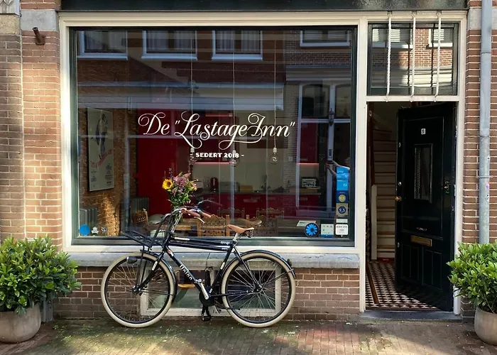 Lastage Inn -