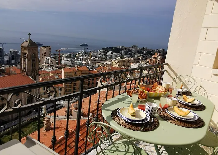 Location de vacances: Vista Monaco, 5Mn Walk To Monaco, Amazing View
