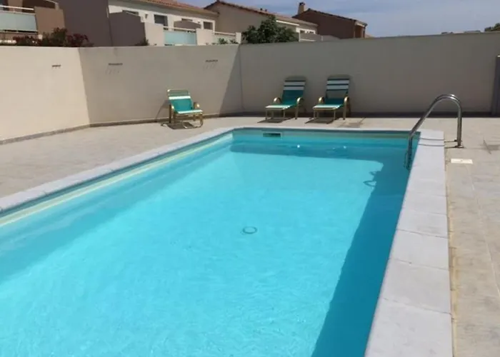 Villa T4 avec piscine résidentielle, 3 chambres, jusqu'à 7 personnes - FR-1-81-578