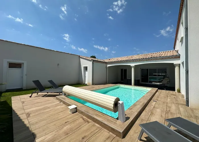 Super Villa A La Plage