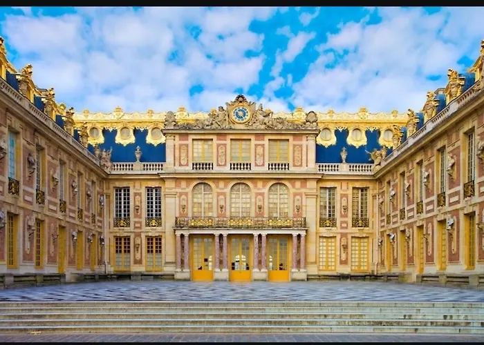 Home Versailles