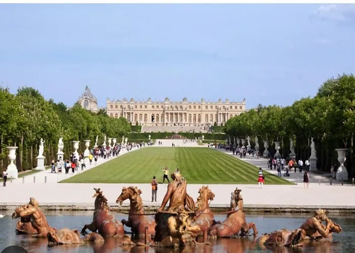 Home Versailles