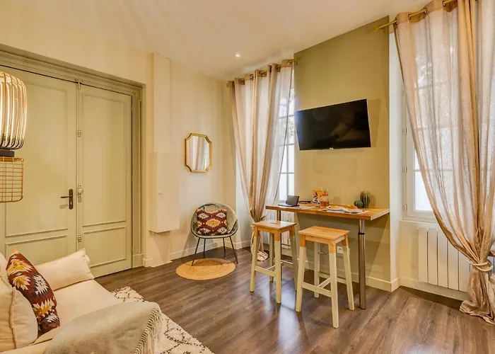 Marcelle Lender, Albi Cosy Home
