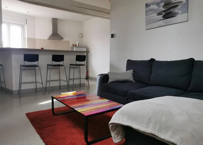 Appartement A 2 Minutes Du Centre Ville Avec Climatisation