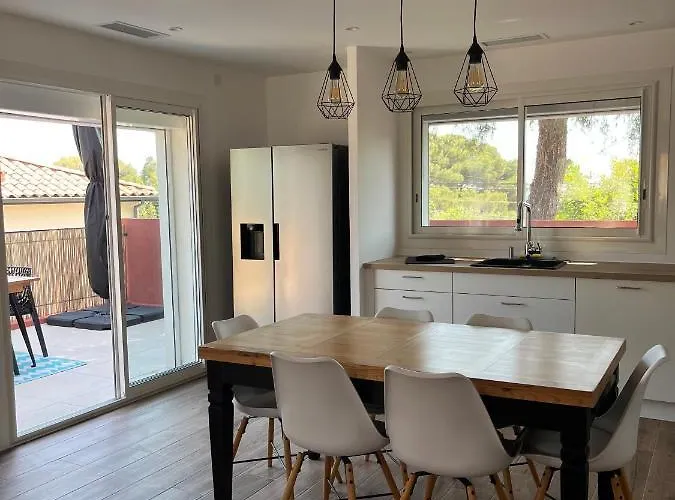 Sea, Sweet&Sun - Vue sur mer - T3 - Plage commerce et port à pieds