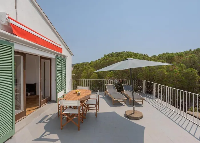 Apartamentos Casa Marea Calella Palafrugell Con Parking - Wehost Costa Brava