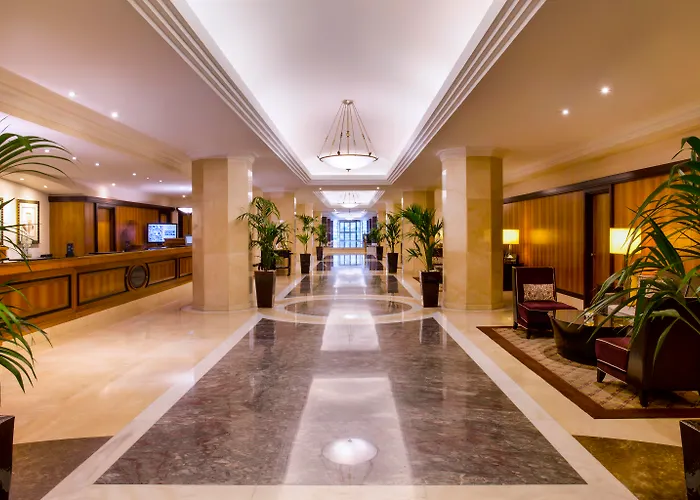 Radisson Blu & , Corniche