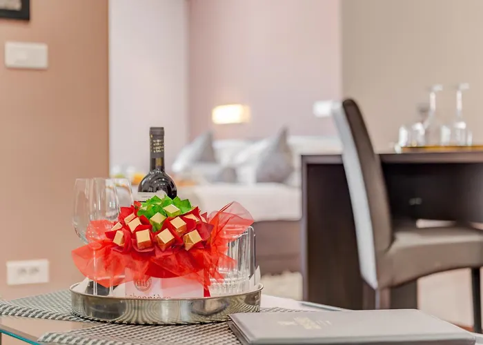 Palace Suites Heritage Hotel - Adults Only