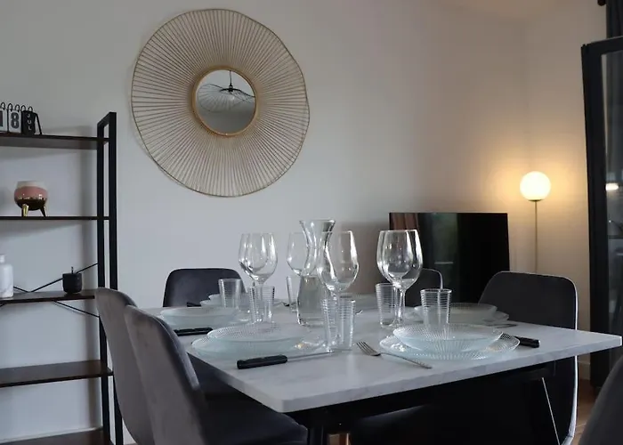 Les Cottages Chaleureux Avec Une Terrasse Cosy