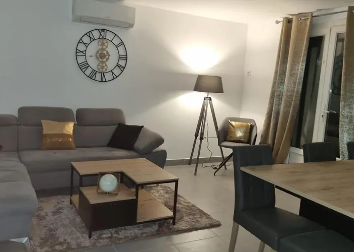 Appartement dans un pavillon