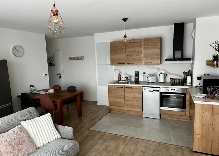 T2 Cosy Equipe Tout Confort Et Balcon
