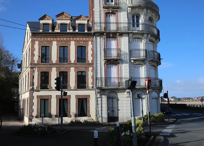 Appartement GRAND CONFORT BORD DE MER Rez-de-Chaussée RESIDENCE LA VAGUE
