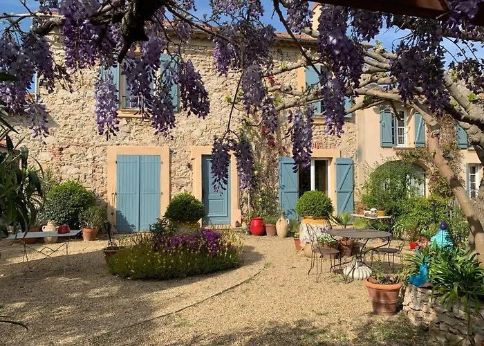 Hôtel avec piscine: La Maison De Justine