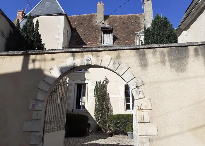 Le Logis de Saint Cyr