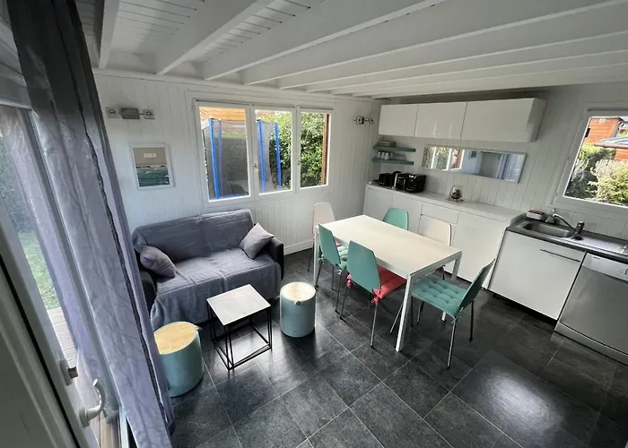 Elegant Chalet With Garden Pool And Wifi !