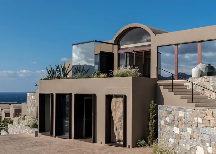 Acro Suites - A Wellbeing Resort (Adults Only)