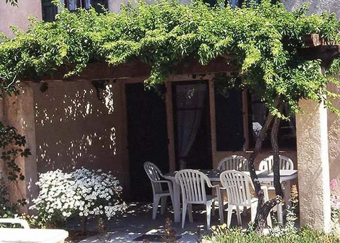  Au Jardin De La Ferme - Gite Vigne Vierge