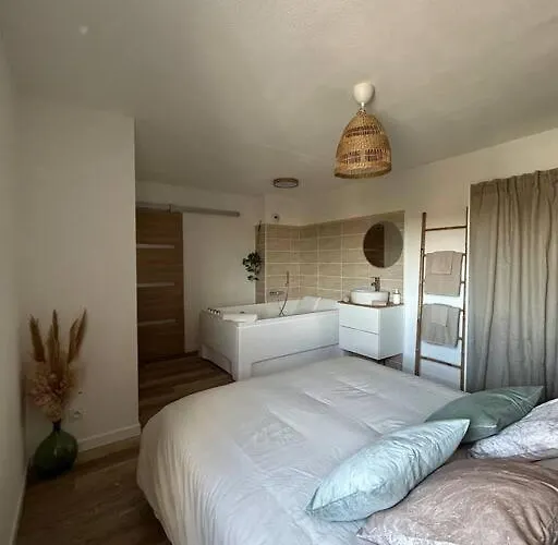 Romantique Room
