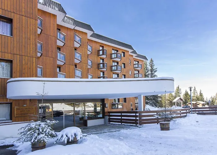 Hôtel avec piscine: Résidence Le Domaine du Jardin Alpin - Courchevel 1850