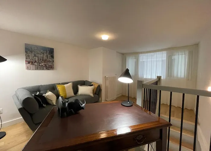 Hôtel: Appartement Charles Le Brun, Face au Château de Versailles, avec parking privé