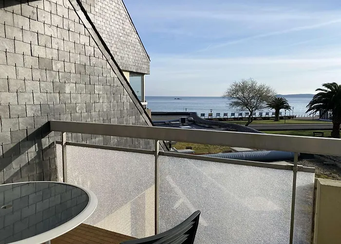 Appartement Situe Plage De Trestraou Vue Sur Mer A Perros-Guirec - Ref 854