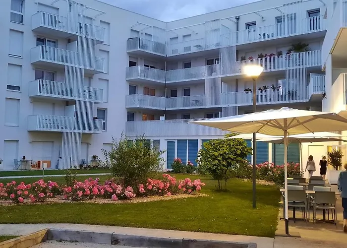 Hôtel 4 étoiles: Domitys Les Pagelles