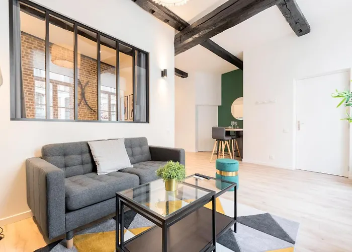 Character Apartment In The Heart Of Old Lille