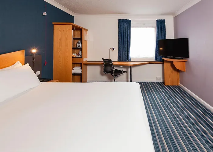  Holiday Inn Express Bristol City Centre By Ihg